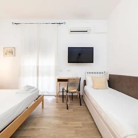 Ng L'acquedotto Гостьовий будинок 3*